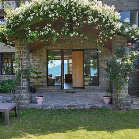 Woodsmoke Retreat Hotell Shimla Exteriör bild