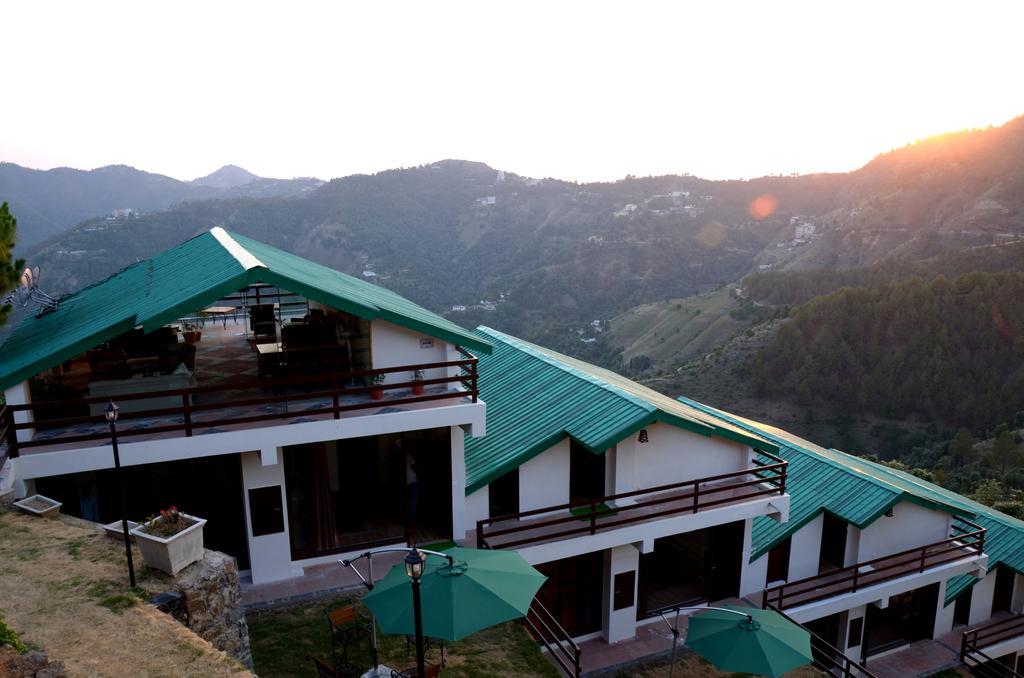 Woodsmoke Retreat Hotell Shimla Exteriör bild