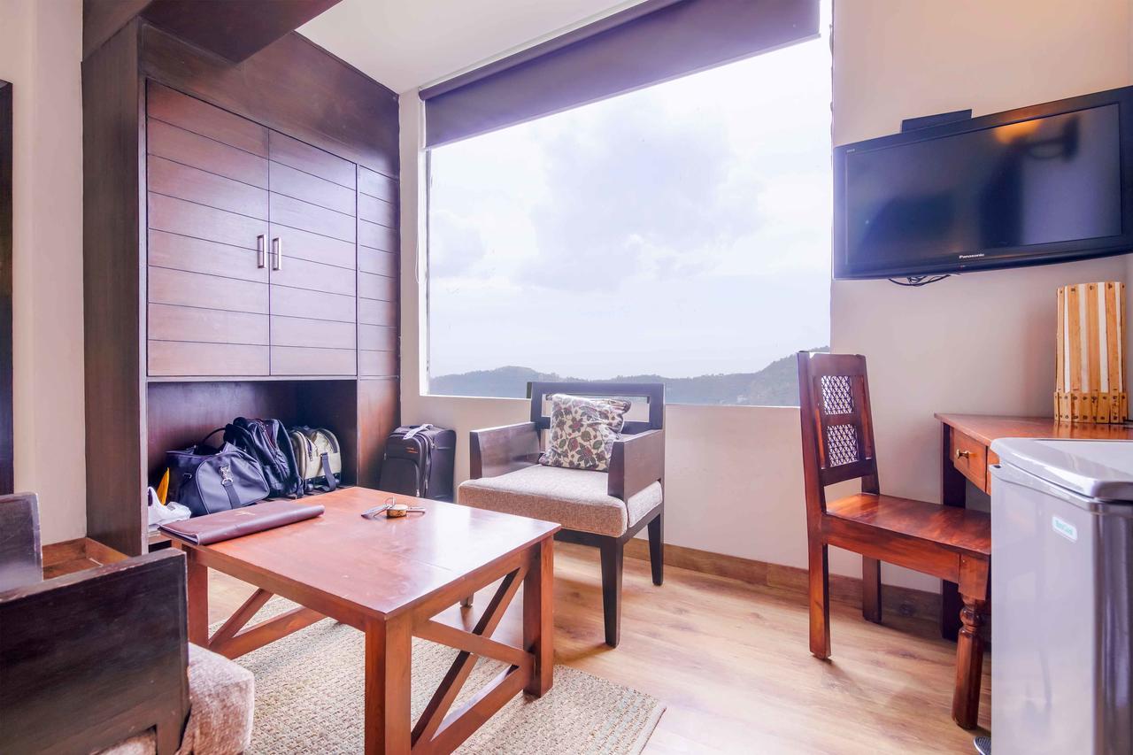 Woodsmoke Retreat Hotell Shimla Exteriör bild